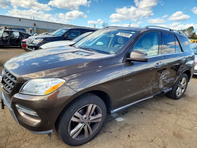 4JGDA5HB7FA****** 2015 Mercedes-Benz M-Class