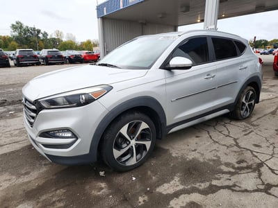 KM8J3CA25HU****** 2017 Hyundai Tucson