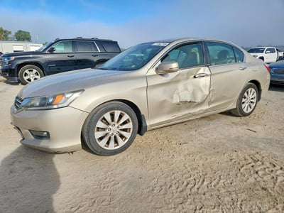 1HGCR2F84FA****** 2015 Honda Accord
