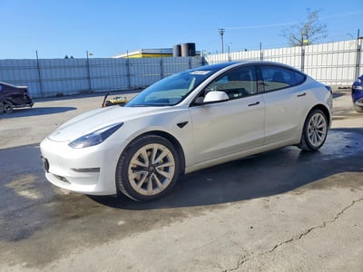 5YJ3E1EA7NF****** 2022 Tesla Model 3