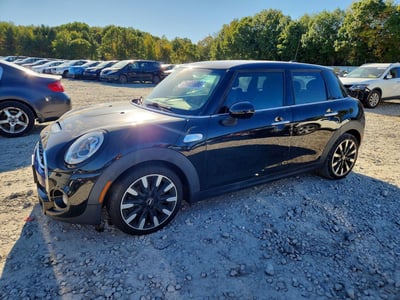 WMWXU3C57J2****** 2018 MINI Cooper