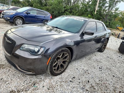 2C3CCABGXGH****** 2016 Chrysler 300s