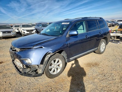5TDBK3EH1CS****** 2012 Toyota Highlander