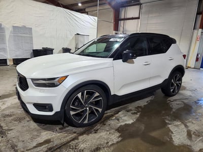 YV4162UM3M2****** 2021 Volvo XC40