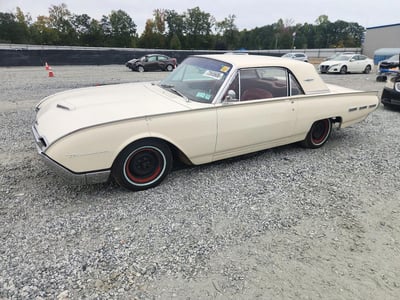 2Y83Z11**** 1962 Ford Thundrbird