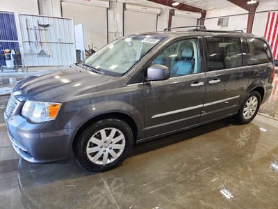 2C4RC1BG3GR****** 2016 Chrysler Town & Country