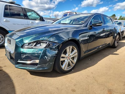 SAJWJ2GD9J8****** 2018 Jaguar XJ-Series