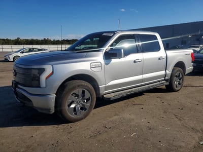 1FTVW1EV6PW****** 2023 Ford F-150 Lightning