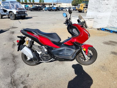 MLHKF3854N5****** 2022 Honda Adv150