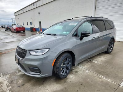2C4RC1GG4SR****** 2025 Chrysler Pacifica