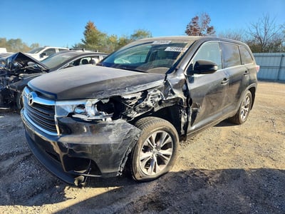 5TDBKRFH4FS****** 2015 Toyota Highlander