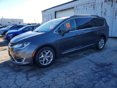 2C4RC1BGXHR****** 2017 Chrysler Pacifica