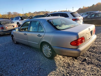 WDBJF70H0XA****** 1999 Mercedes-Benz E-Class
