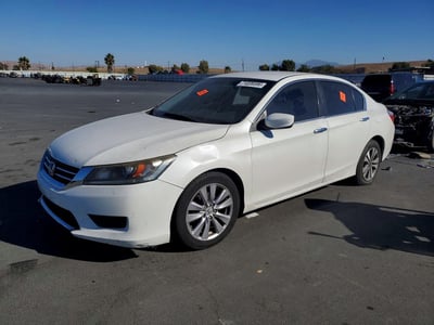 1HGCR2F32FA****** 2015 Honda Accord