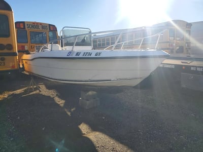 ANGB112***** 2000 Angler 18