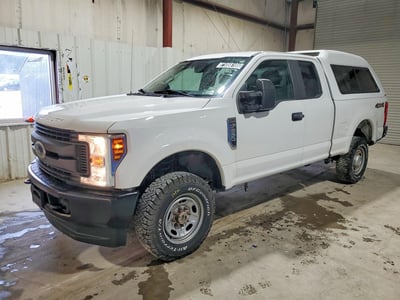1FT7X2B60JE****** 2018 Ford F-250