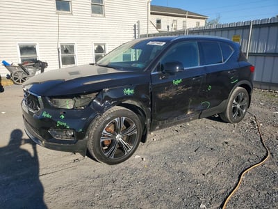 YV4162UL2L2****** 2020 Volvo XC40