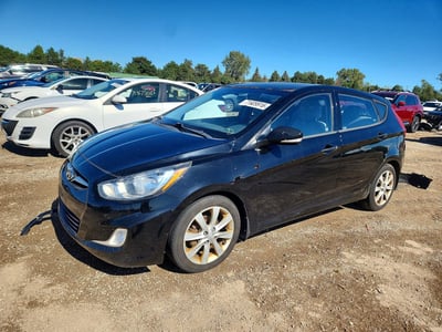 KMHCU5AE3DU****** 2013 Hyundai Accent
