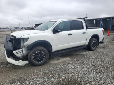 1N6AA1ED1MN****** 2021 Nissan Titan