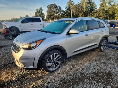 KNDCE3LC8H5****** 2017 Kia Niro