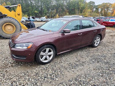 1VWBP7A34DC****** 2013 Volkswagen Passat