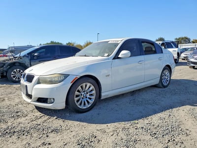 WBAPH53529A****** 2009 BMW 3 Series