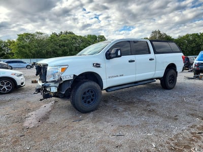 1N6BA1F34HN****** 2017 Nissan Titan