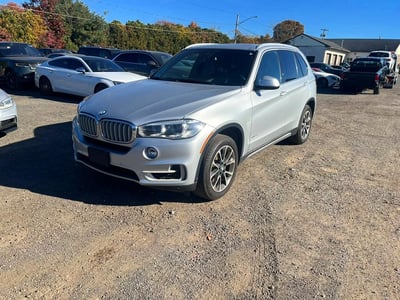 5UXKR0C59J0****** 2018 BMW X5