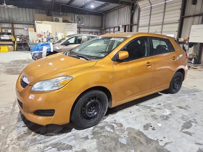 2T1KU4EE6AC****** 2010 Toyota Matrix