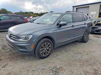 3VV2B7AX6LM****** 2020 Volkswagen Tiguan