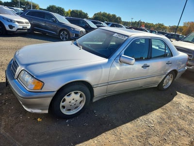 WDBHA24GXYA****** 2000 Mercedes-Benz C-Class