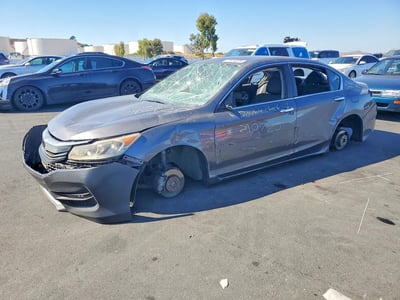1HGCR2F32HA****** 2017 Honda Accord
