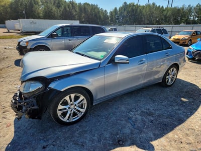 WDDGF4HB5DR****** 2013 Mercedes-Benz C-Class