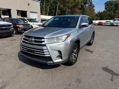 5TDBZRFH9KS****** 2019 Toyota Highlander