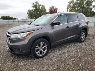 5TDJKRFH1FS****** 2015 Toyota Highlander