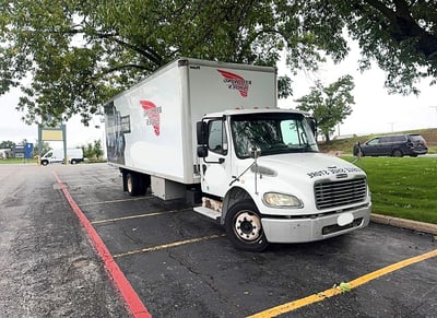 1FVACWCT55H****** 2005 Freightliner M2 106 Medium Duty