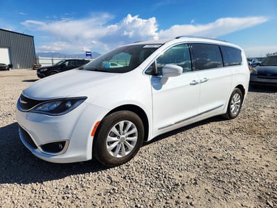 2C4RC1BG1KR****** 2019 Chrysler Pacifica