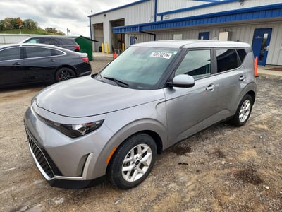 KNDJ23AU2R7****** 2024 Kia Soul