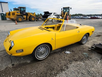 100GBS101***** 1972 Fiat 850