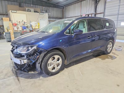 2C4RC1H79KR****** 2019 Chrysler Pacifica