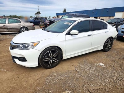 1HGCR2F17HA****** 2017 Honda Accord