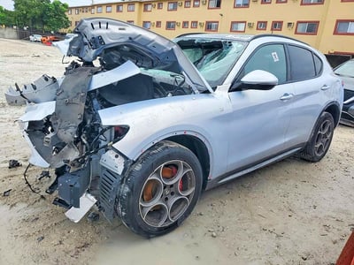 ZASPAKBN0N7****** 2022 Alfa Romeo Stelvio