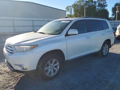 5TDZA3EH8BS****** 2011 Toyota Highlander
