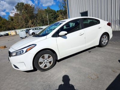 3KPFK4A72JE****** 2018 Kia Forte