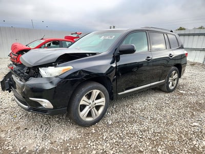 5TDZK3EH0DS****** 2013 Toyota Highlander