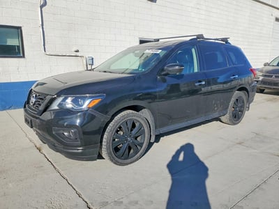 5N1DR2MM1JC****** 2018 Nissan Pathfinder