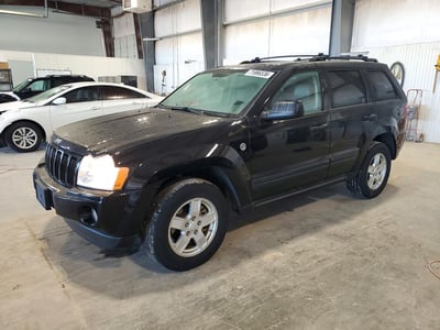 1J4HR48NX5C****** 2005 Jeep Grand Cherokee