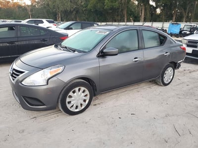 3N1CN7APXJL****** 2018 Nissan Versa