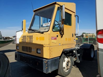 324*** 2010 Kalmar Ottawa 4x2