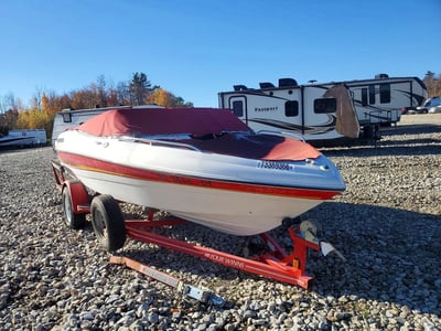 GFNME45***** 2002 Four Winns 240 Horizon Wtrailer